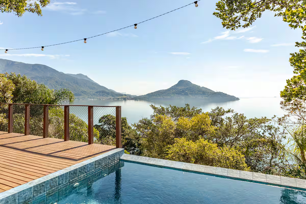 2d0400ca-d5a5-4439-a01d-4184cdb087c6