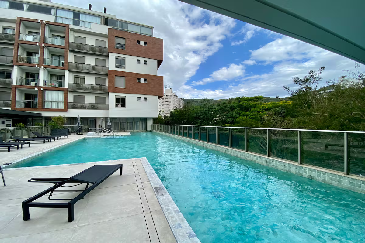 cc0e01f0-7d3a-4382-86d5-f8388dbe2ecb